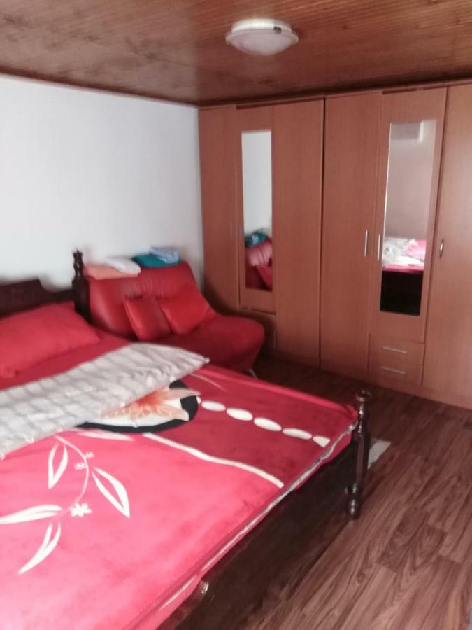 Apartmani Emil Podgorica Exterior photo
